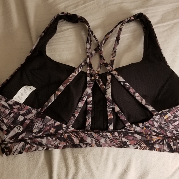 NWT lululemon free to be serene bra, size 10 - Picture 2 of 4